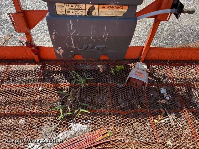image for item ET3018 2005 JLG 600S boom lift