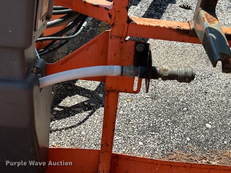 image for item ET3018 2005 JLG 600S boom lift