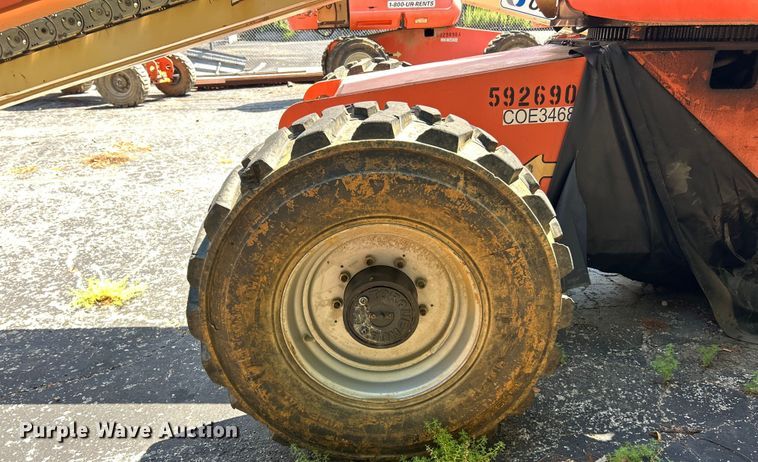 image for item ET3018 2005 JLG 600S boom lift