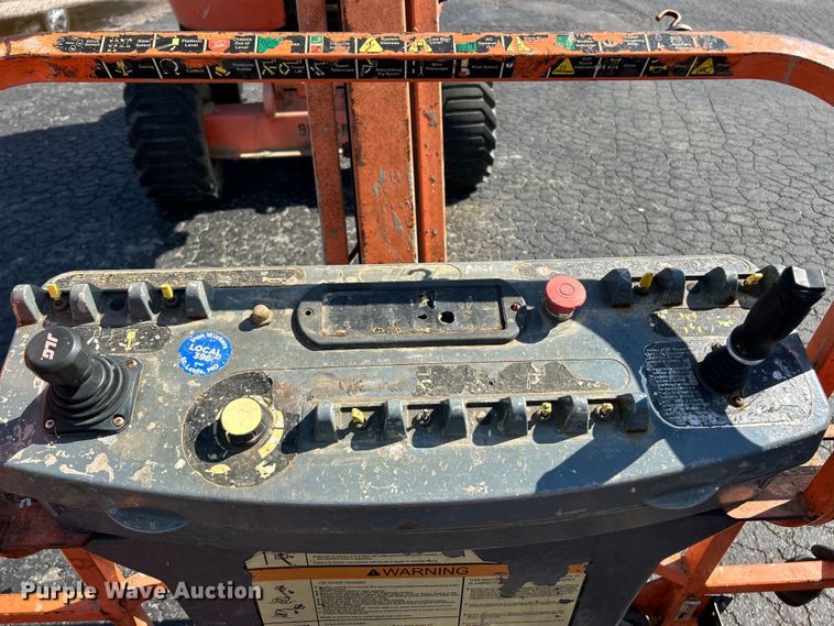 image for item ET3019 2012 JLG 450AJ Series II boom lift