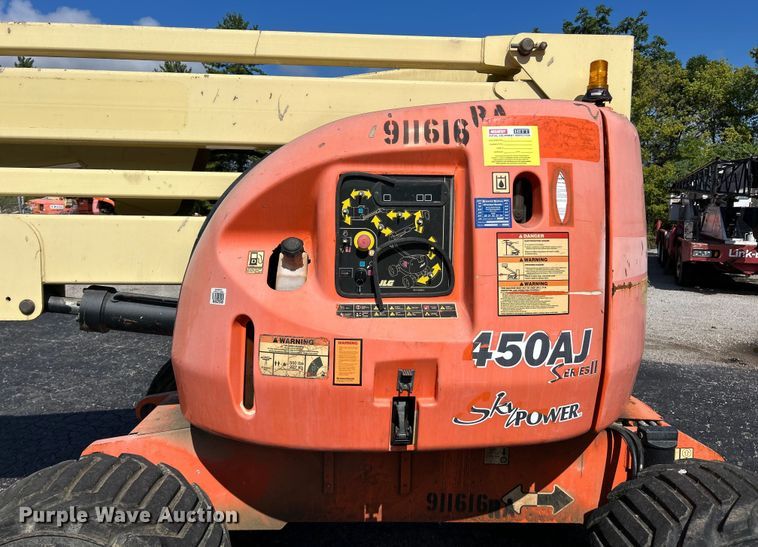image for item ET3019 2012 JLG 450AJ Series II boom lift