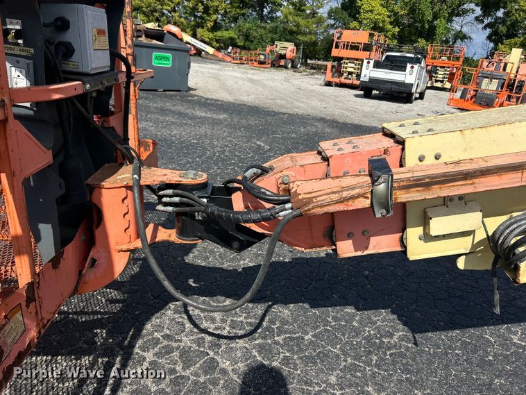 image for item ET3020 2006 JLG 600S boom lift