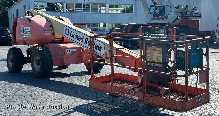 image for item ET3021 2005 JLG 600S boom lift