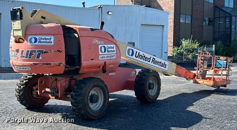 image for item ET3021 2005 JLG 600S boom lift