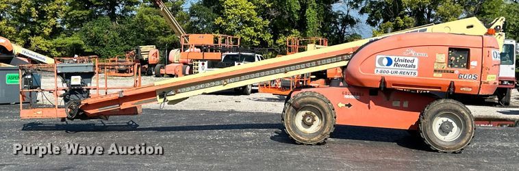 image for item ET3021 2005 JLG 600S boom lift