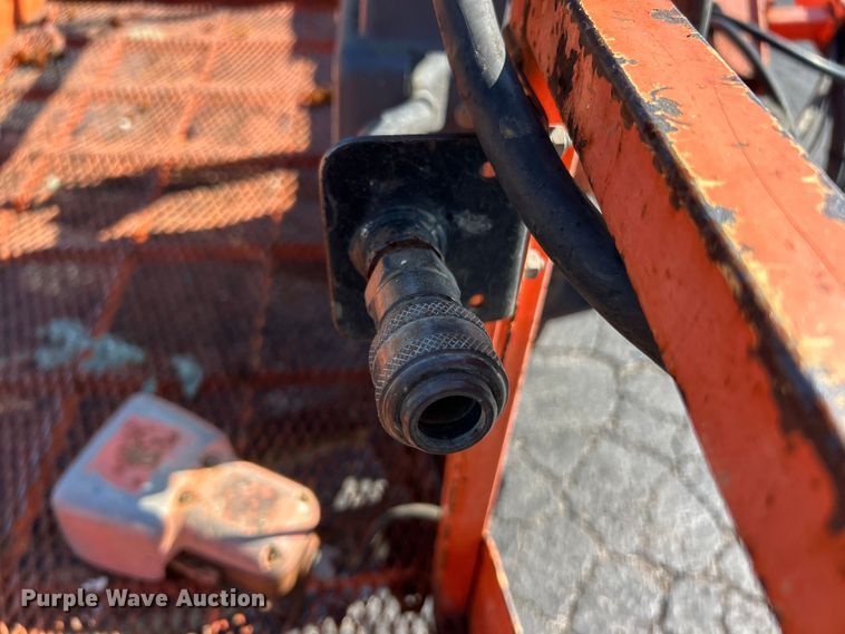 image for item ET3021 2005 JLG 600S boom lift