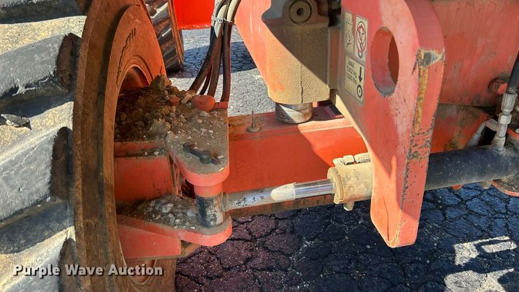 image for item ET3021 2005 JLG 600S boom lift