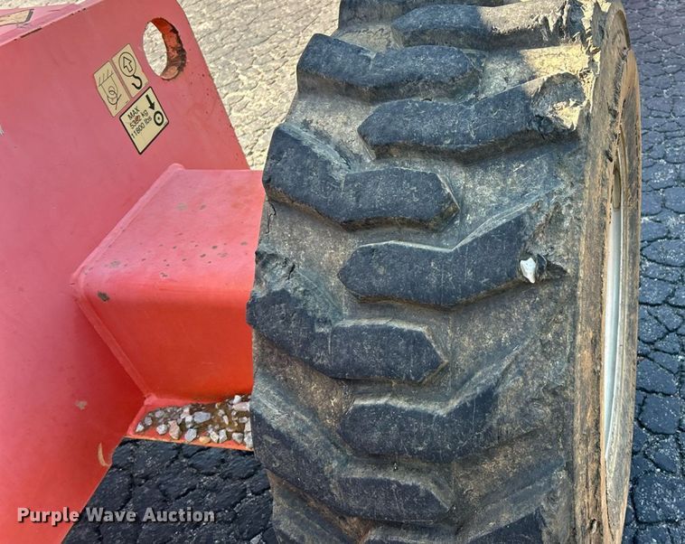 image for item ET3021 2005 JLG 600S boom lift