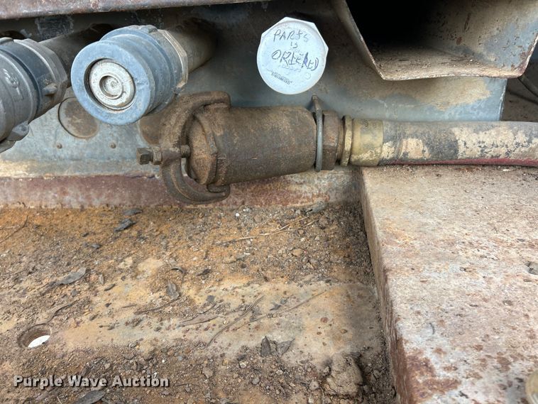 image for item ET3028 1995 Ford LN8000 tank truck