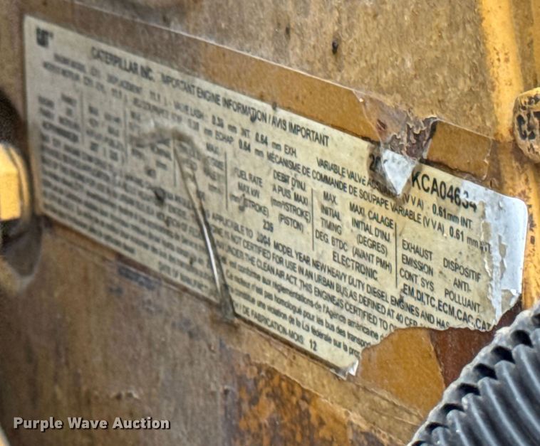 image for item ET8503 2005 Peterbilt 357 dump truck