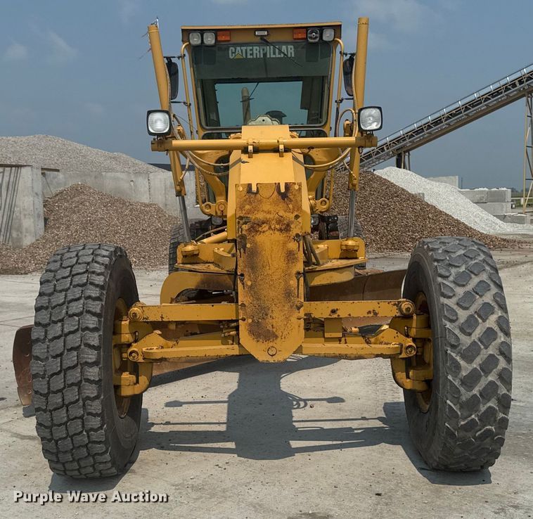 MOTOCONFORMADORA CATERPILLAR 140H 2001