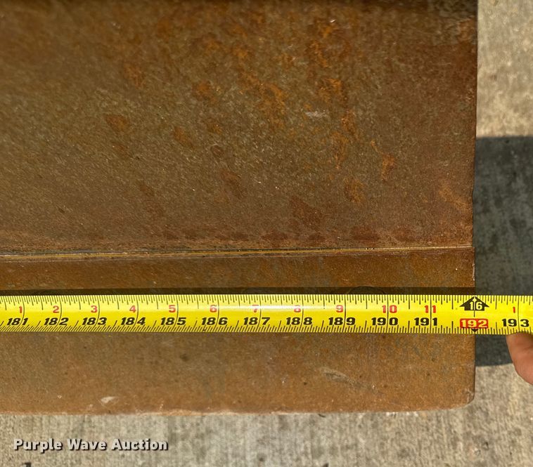 image for item ET8510 2001 Caterpillar 140H motor grader