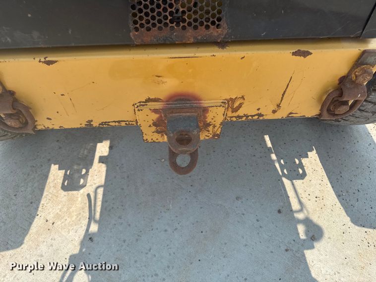 image for item ET8510 2001 Caterpillar 140H motor grader