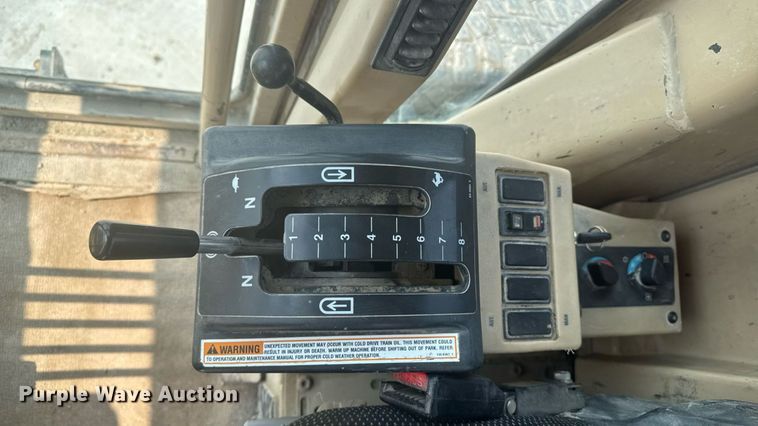 image for item ET8510 2001 Caterpillar 140H motor grader