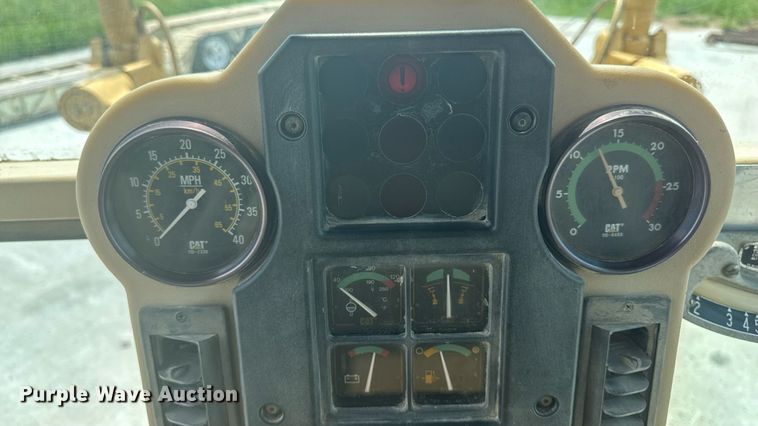 image for item ET8510 2001 Caterpillar 140H motor grader