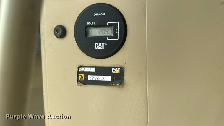 image for item ET8510 2001 Caterpillar 140H motor grader