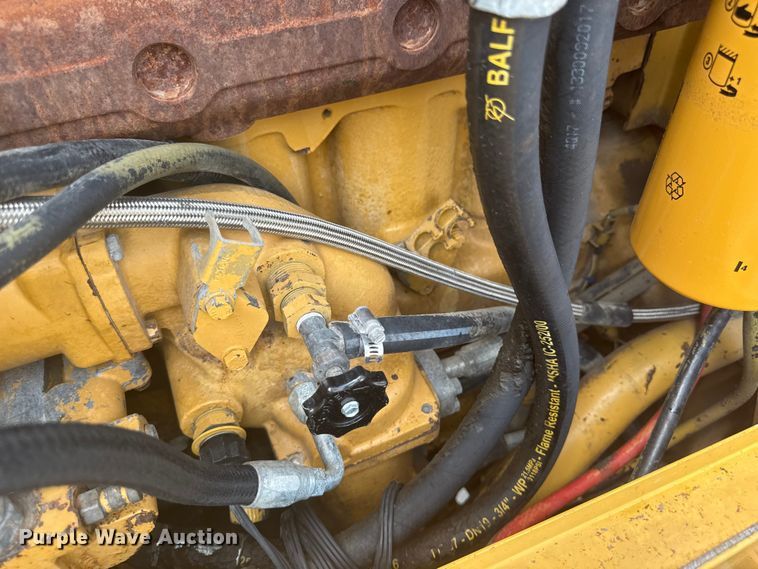 image for item ET8510 2001 Caterpillar 140H motor grader