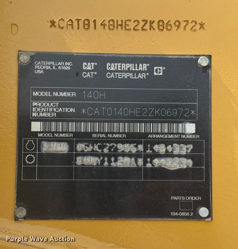 image for item ET8510 2001 Caterpillar 140H motor grader