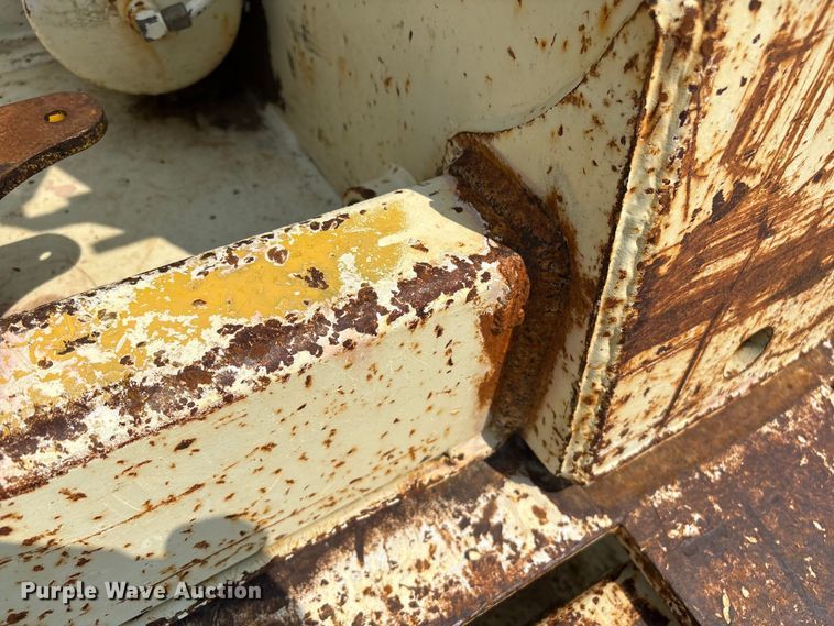 image for item ET8511 1998 Trail King TK100HDG-503 lowboy equipment trailer