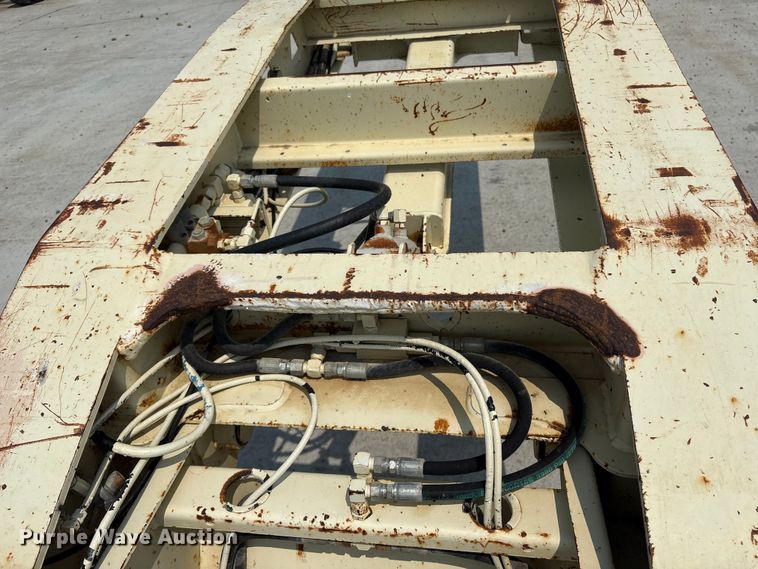 image for item ET8511 1998 Trail King TK100HDG-503 lowboy equipment trailer