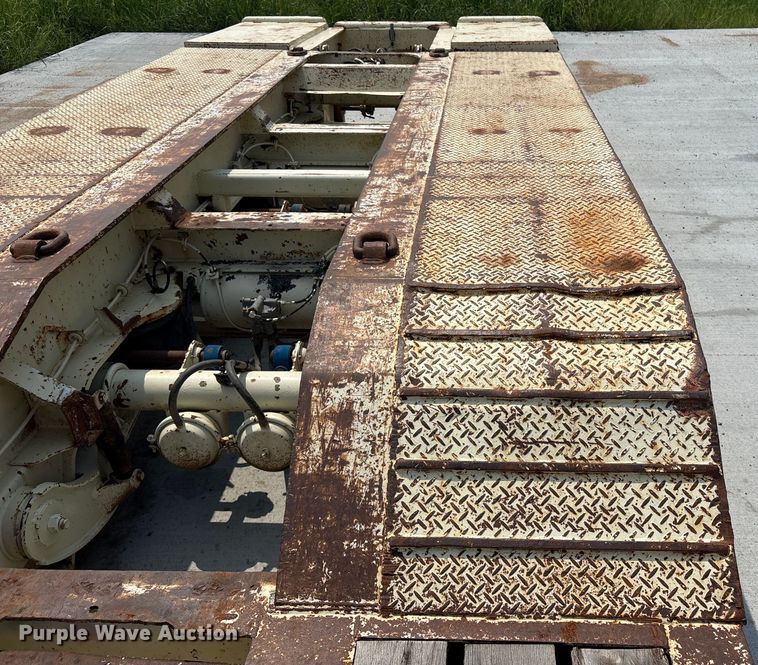 image for item ET8511 1998 Trail King TK100HDG-503 lowboy equipment trailer