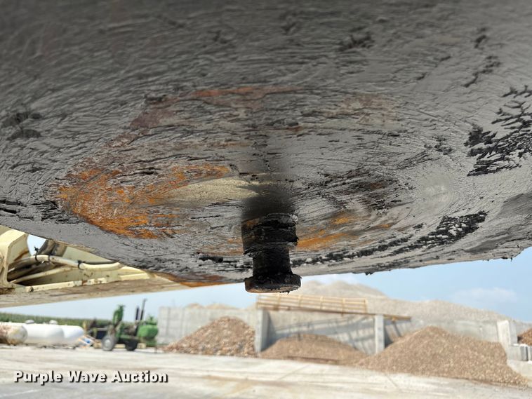 image for item ET8511 1998 Trail King TK100HDG-503 lowboy equipment trailer