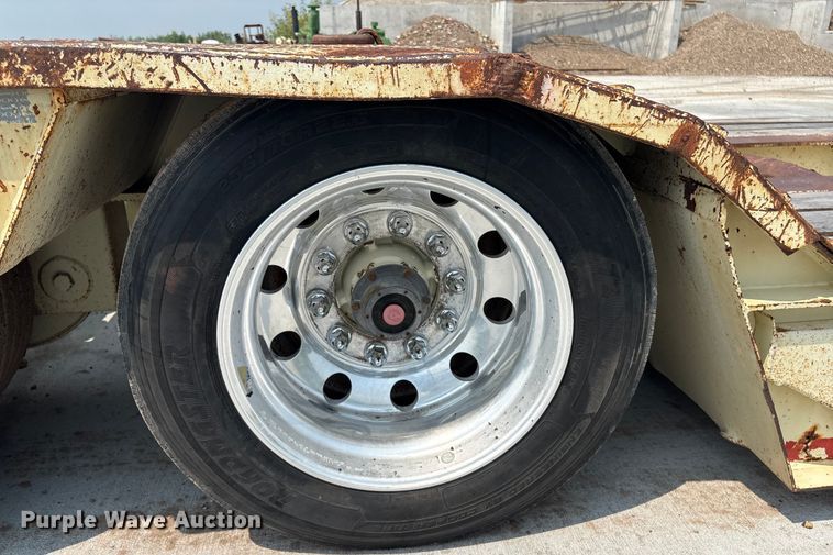 image for item ET8511 1998 Trail King TK100HDG-503 lowboy equipment trailer