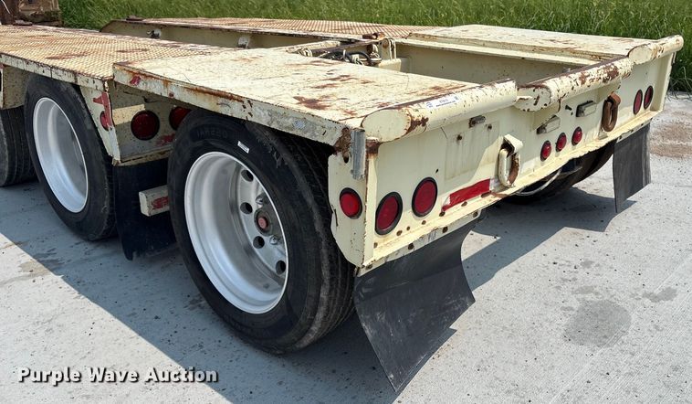 image for item ET8512 1995 Trail King TK22FA-051 booster Axle