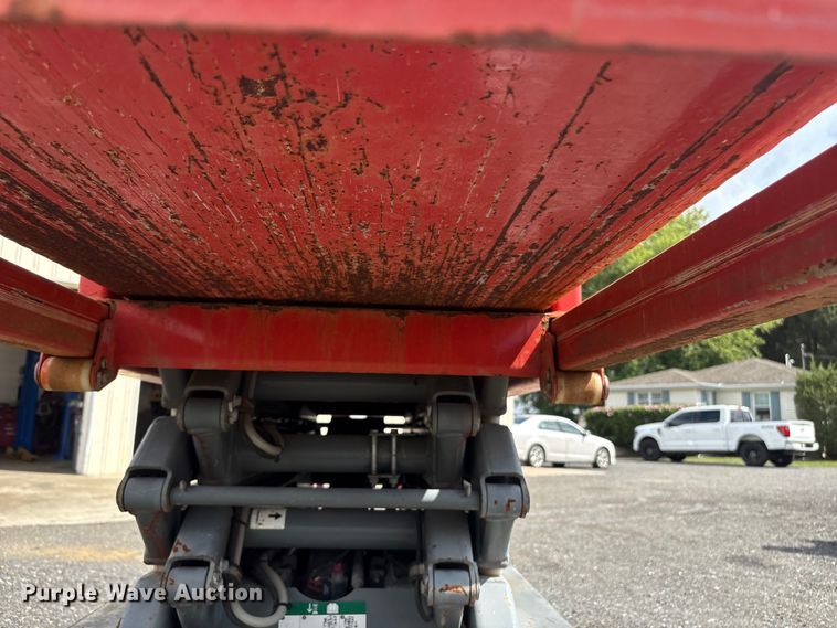 image for item ET8516 2013 Skyjack SJIII 3219 Scissor lift