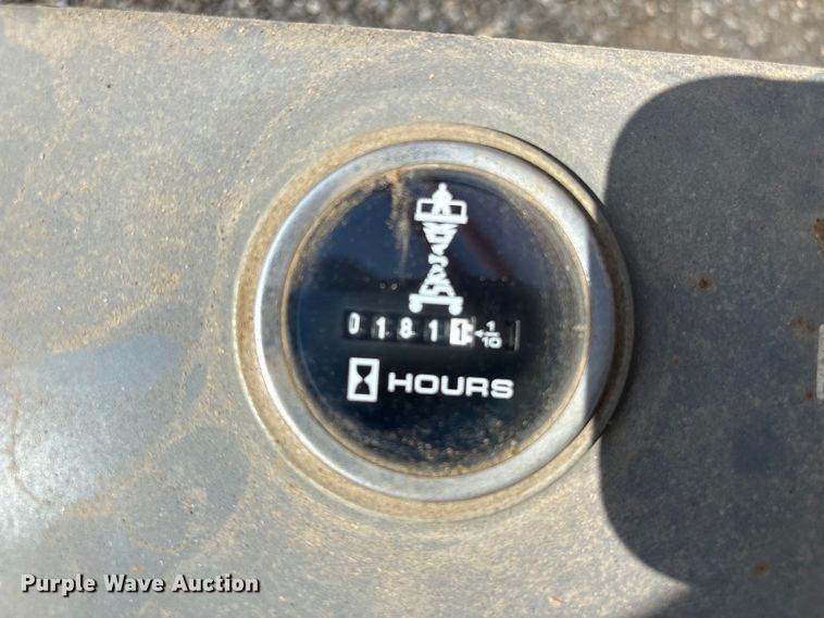 image for item ET8516 2013 Skyjack SJIII 3219 Scissor lift