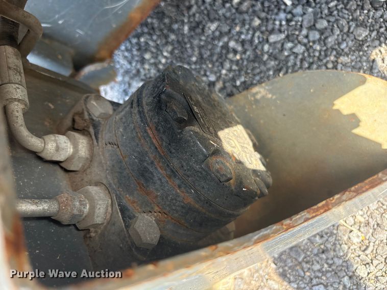 image for item ET8517 2013 Skyjack SJIII 3219 scissor lift