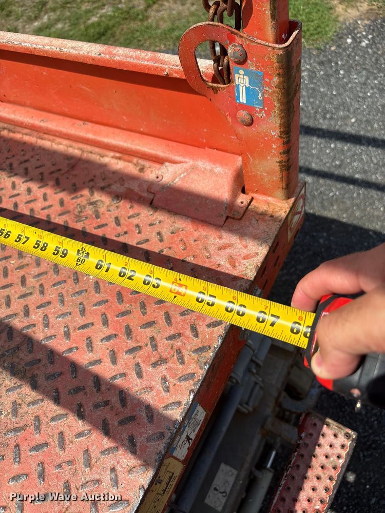 image for item ET8517 2013 Skyjack SJIII 3219 scissor lift