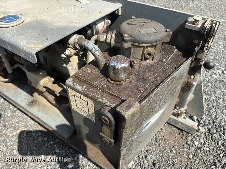 image for item ET8517 2013 Skyjack SJIII 3219 scissor lift