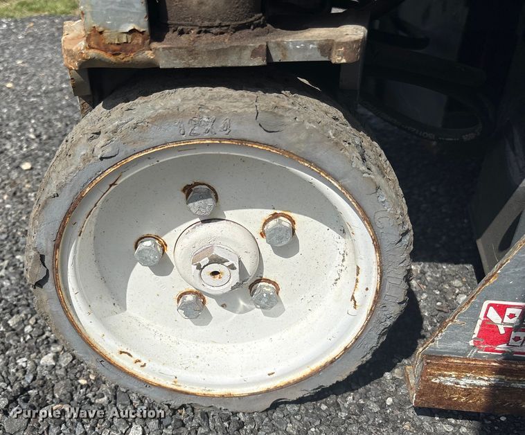 image for item ET8517 2013 Skyjack SJIII 3219 scissor lift