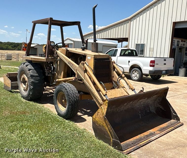 image for item EU0002 Case 480ELL landscape tractor