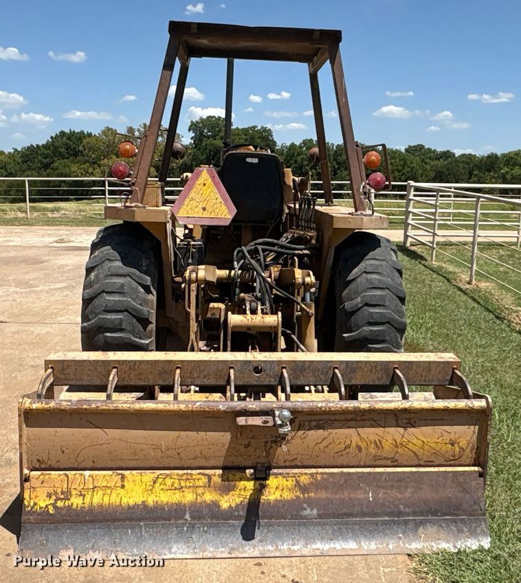 image for item EU0002 Case 480ELL landscape tractor