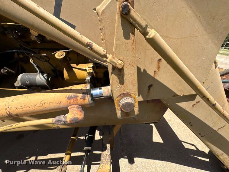 image for item EU0002 Case 480ELL landscape tractor