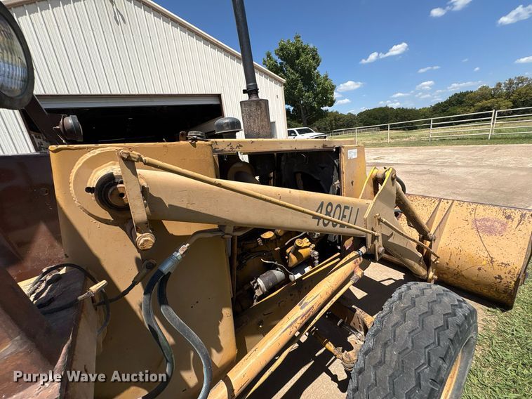 image for item EU0002 Case 480ELL landscape tractor