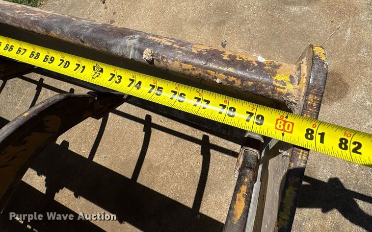 image for item EU0002 Case 480ELL landscape tractor