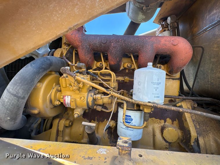 image for item EU0002 Case 480ELL landscape tractor