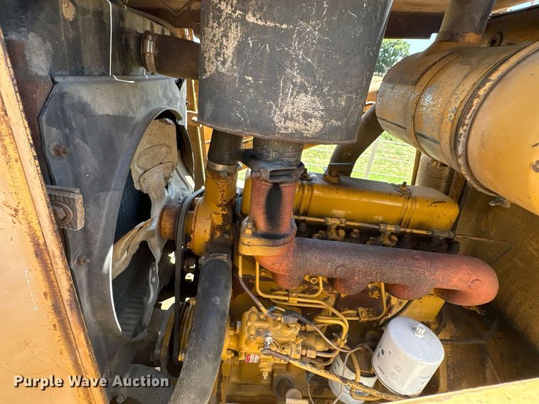 image for item EU0002 Case 480ELL landscape tractor