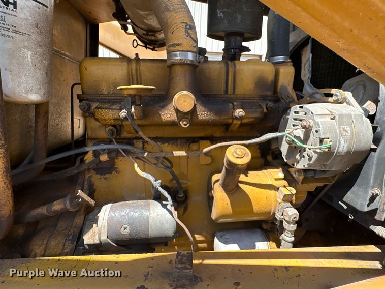 image for item EU0002 Case 480ELL landscape tractor