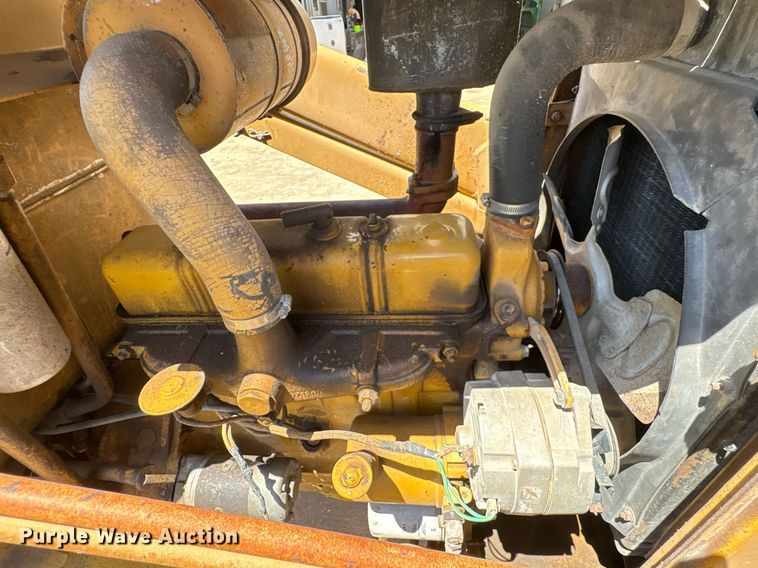 image for item EU0002 Case 480ELL landscape tractor