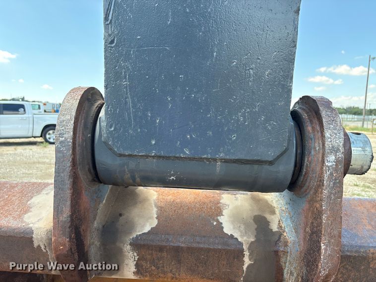 image for item EU0008 2019 John Deere 470G LC excavator