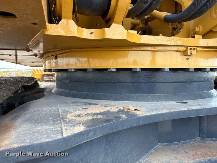 image for item EU0008 2019 John Deere 470G LC excavator