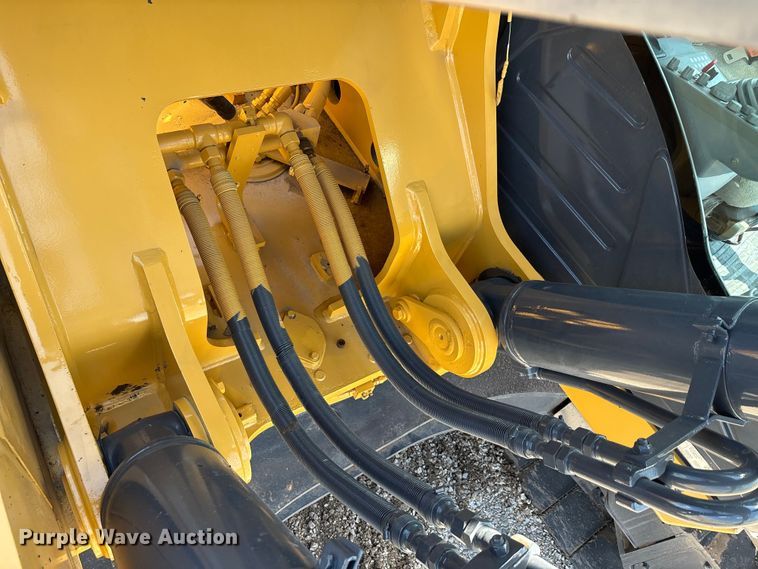 image for item EU0008 2019 John Deere 470G LC excavator