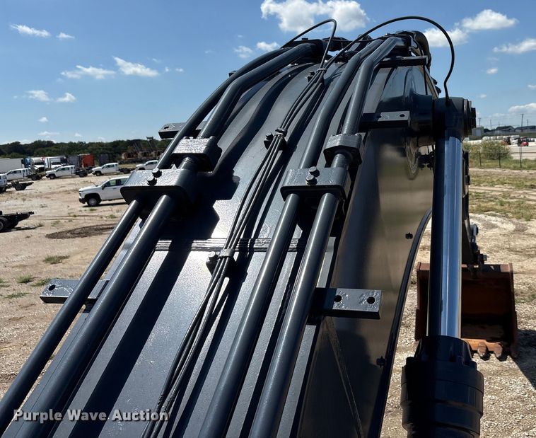 image for item EU0008 2019 John Deere 470G LC excavator