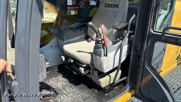 image for item EU0008 2019 John Deere 470G LC excavator