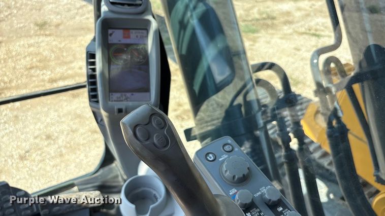 image for item EU0008 2019 John Deere 470G LC excavator