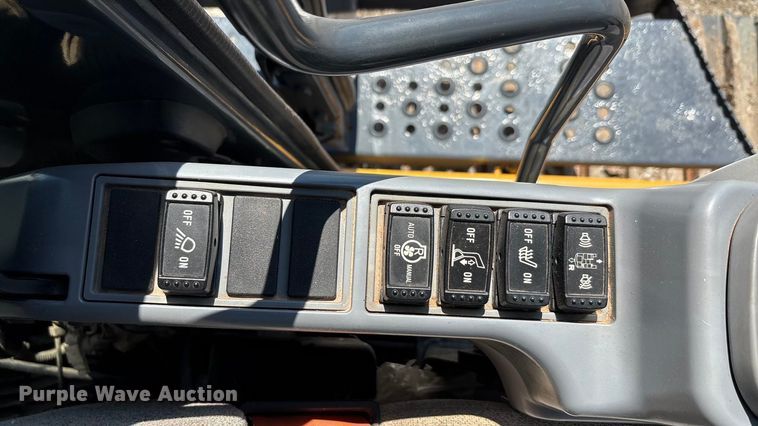 image for item EU0008 2019 John Deere 470G LC excavator